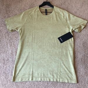 NWT Lululemon Mens MetalVent SS L
